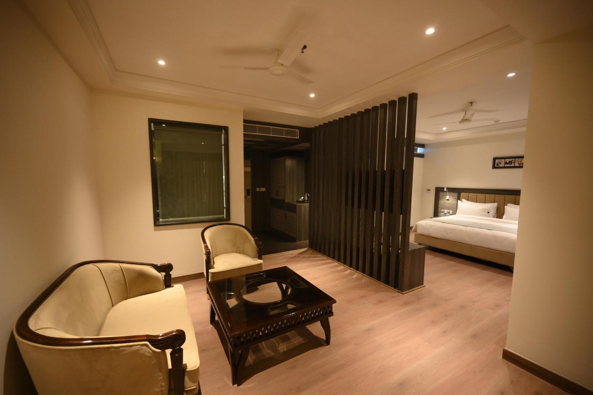 The Mudra Hotel Varanasi Ngoại thất bức ảnh