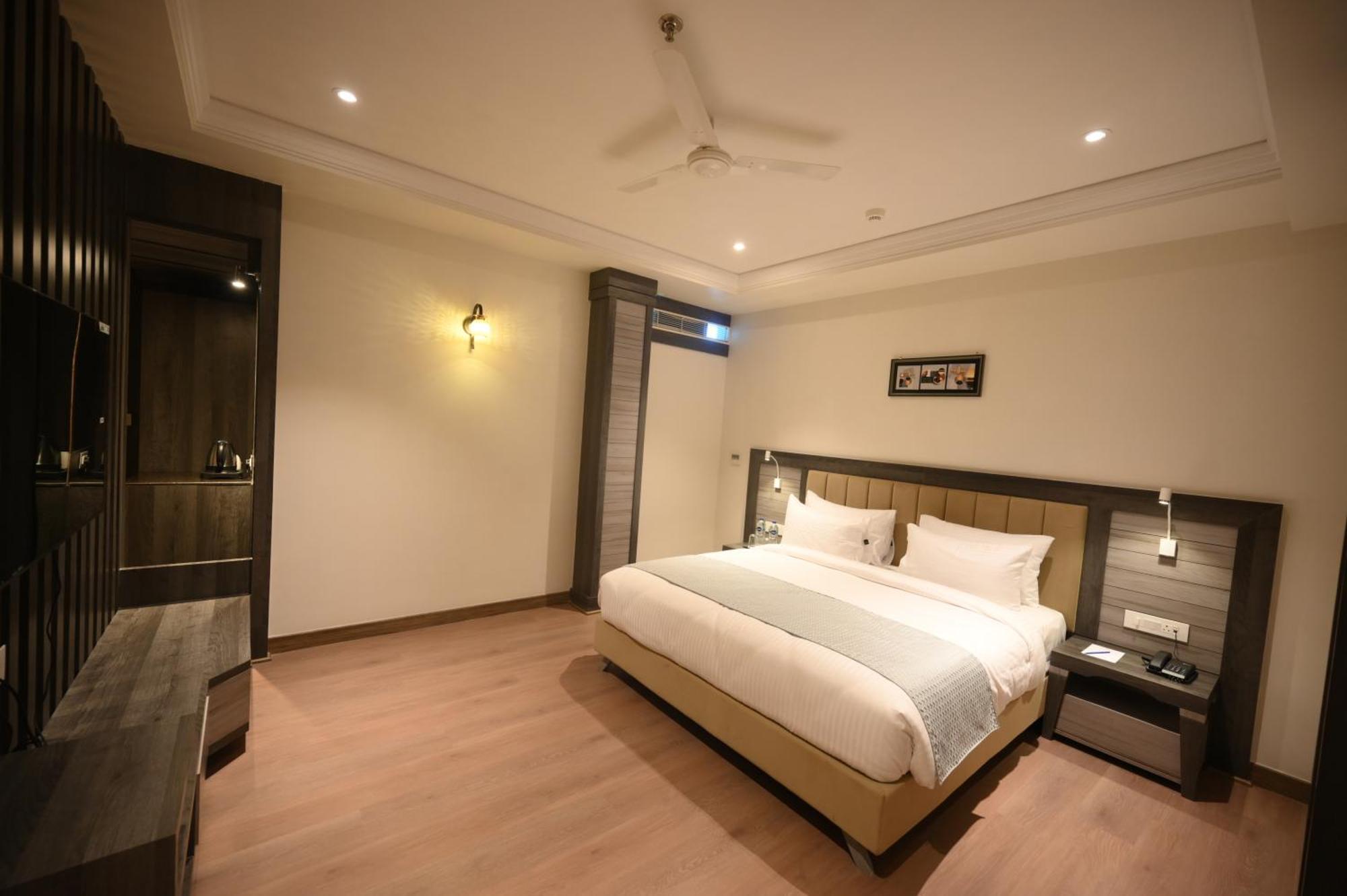 The Mudra Hotel Varanasi Ngoại thất bức ảnh